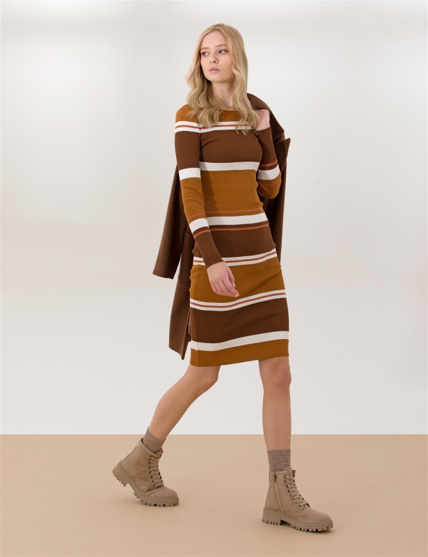 Платье трикотажное в полоску - G022SZ0TE0RIANO Платье жен. (VR139, M)