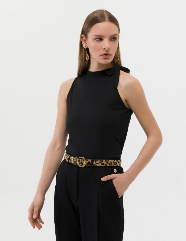 Топ с воротником халтер - G022SZ0110GRACI Футболка жен. (VR046, M)