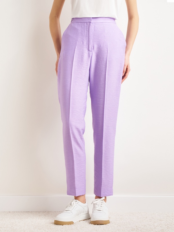 Брюки укороченные из жатой ткани - G022SZ0030P-KRAF-R Брюки жен. (VR149, 38)