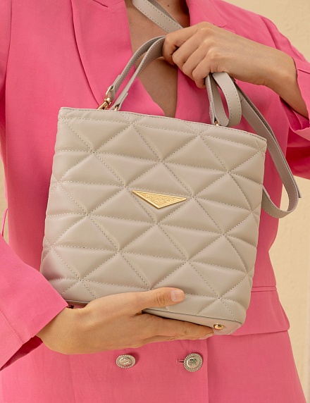 Сумка стеганая с короткой ручкой - A022SZ057ELIY24_10051 Сумка жен. (VR024)