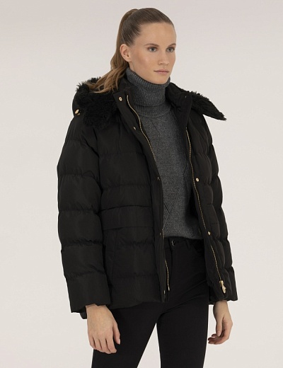 Куртка с меховым капюшоном - G022SZ0MS0DASTA Куртка жен. (VR046, 38)
