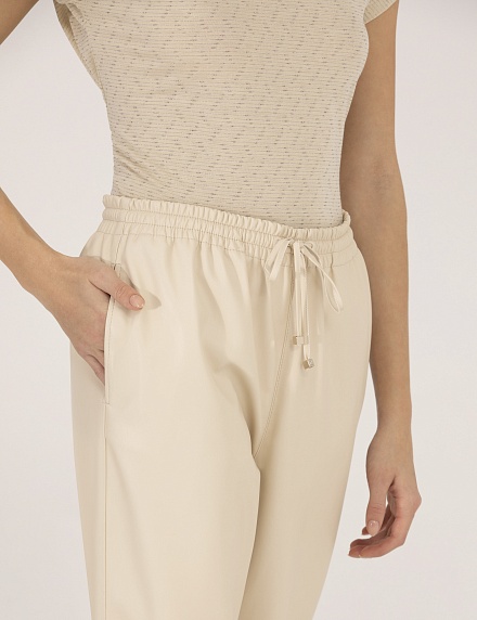Брюки из экокожи на резинке - G022SZ0780FARPE Брюки жен. (VR071, 42)